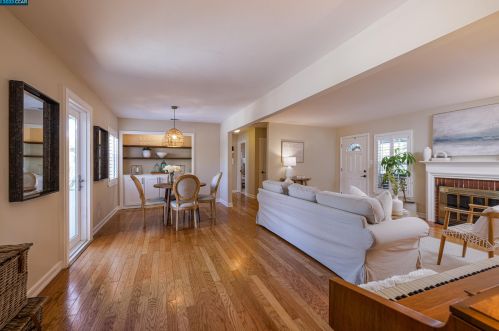 1962 Elinora Dr, Concord CA  94523-2828 exterior