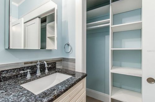 905 Cayuga St, Tampa FL 33603-4216 exterior