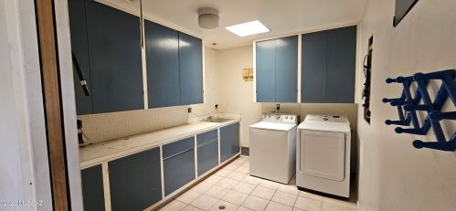 5302 Hawthorne St, Tucson AZ 85710-1645 exterior