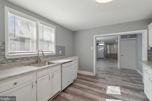 619 5 St, Chester PA 19013-3809 exterior