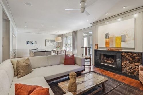 1167 Kendrick Rd, Atlanta GA 30319-2822 exterior