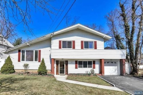 105 Sherman Ave, Teaneck, NJ 07666-4120