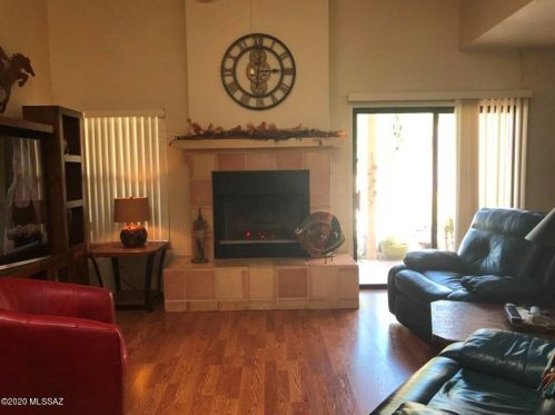 10038 Roxbury Dr, Tucson AZ  85737-7957 exterior