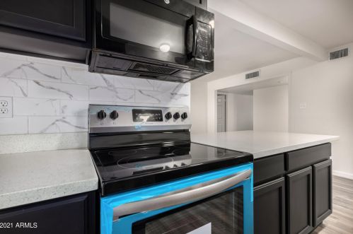 4739 39th Dr, Phoenix AZ  85019-2905 exterior