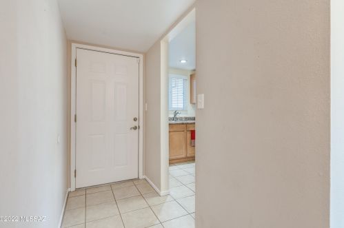 8217 Beverly St, Tucson AZ 85710-5931 exterior