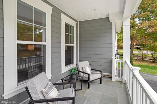 920 Darton Dr, Alexandria VA 22308-2021 exterior