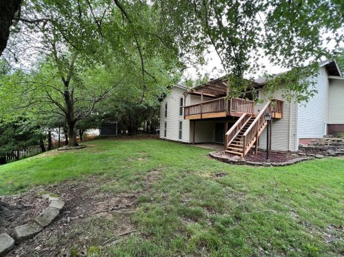 2041 Nettlewood Ct, Hazelwood MO 63043-2141 exterior