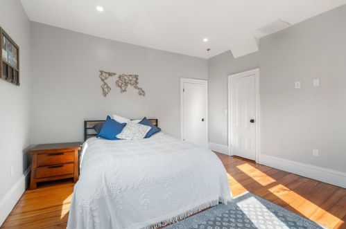 1075 Adams St, Boston MA exterior