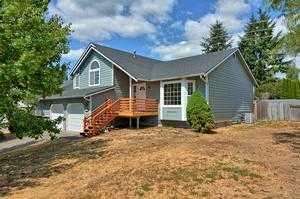 602 213th St, Bothell WA  98021-7562 exterior