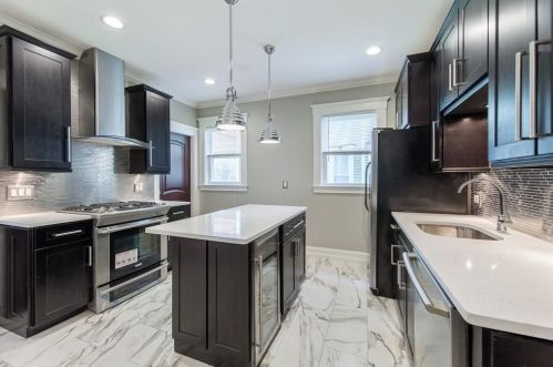 19 Pleasant St, Boston, MA