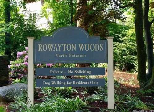 26 Rowayton Woods Dr, Norwalk, CT 06854-3931