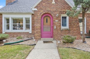 2770 Avondale Blvd, Milwaukee WI 53210-1364 exterior