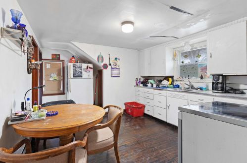 930 21 St, Manitowoc WI 54220-2554 exterior