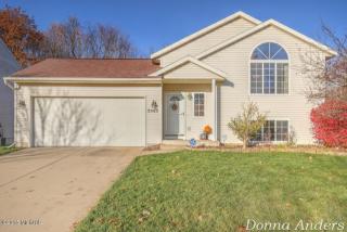 3503 Queenston Dr, Grand Rapids, MI 49512-8214