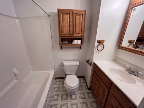 607 59 Ave, Duluth MN 55807-1908 exterior