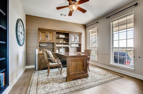 10122 Dianella Ln, Austin TX 78759-3036 exterior