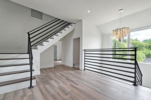 3903 Bernal Dr, Dallas TX 75212-3302 exterior