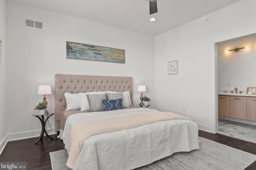 662 13 St, Philadelphia PA 19123-0024 exterior