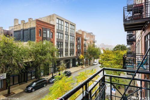 1155 Madison St, Chicago IL  60607-2062 exterior