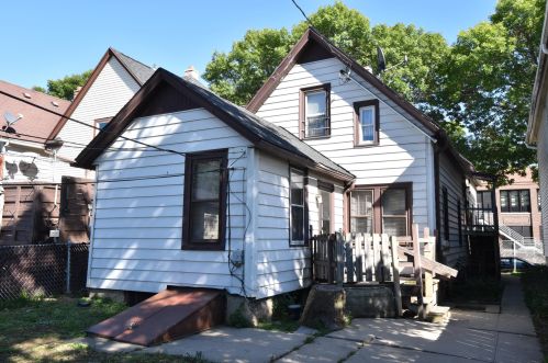 1043 31, Milwaukee WI 53215-2133 exterior