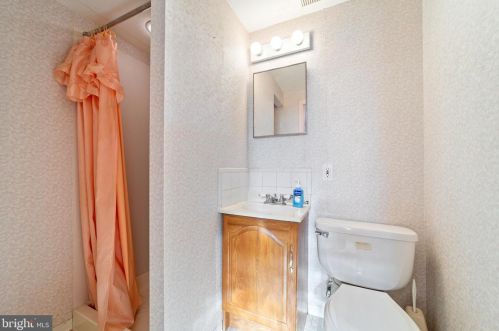 3207 Friendship St, Philadelphia PA 19149-1621 exterior