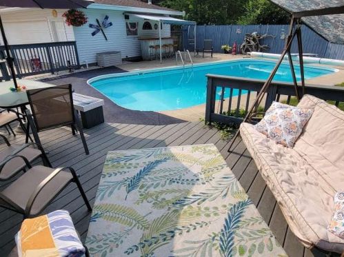 1849 Lawnel Ave, Meskegon MI 49441-3743 exterior