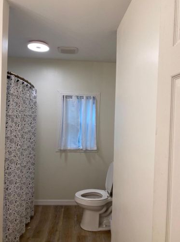 83 Live Oak Ave, Defuniak Springs FL  32435-2360 exterior