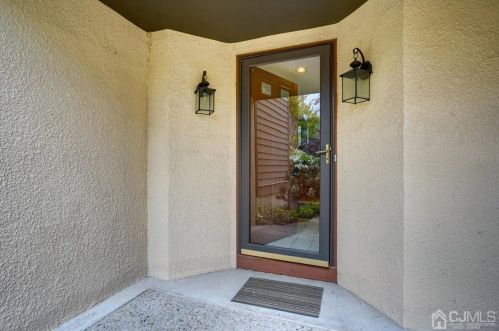 255 Sayre Dr, Princeton, NJ 08540-5811