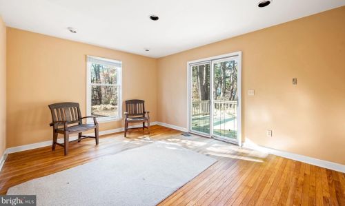 1112 Paxon Holw Rd, Media PA 19063-1116 exterior