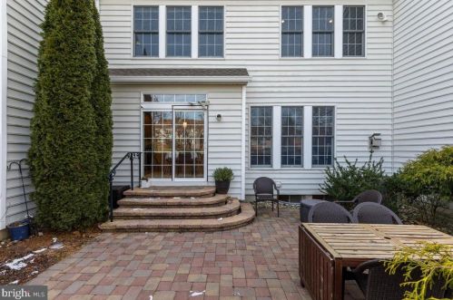 33 Maidenhead Rd, Princeton NJ 08540-7733 exterior