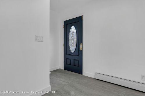 6 Virginia Ter, West Long Branch, NJ 07764-1728