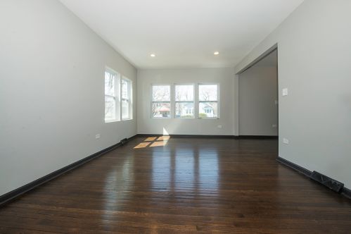 1821 11 Ave, Broadview IL 60153-3109 exterior