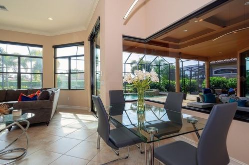 6524 Costa Cir, Naples FL 34113-1710 exterior