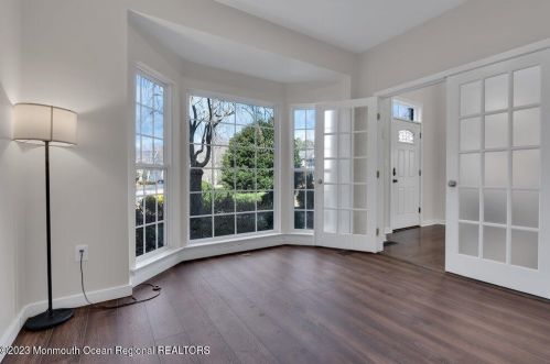 33 Jefferson Ct, Jackson Twp NJ  08527-5159 exterior