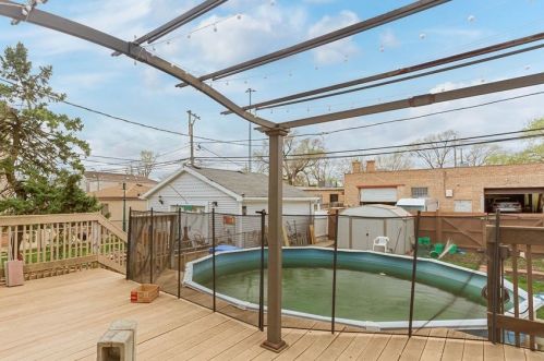 3506 Kolmar Ave, Chicago, IL 60641-3824