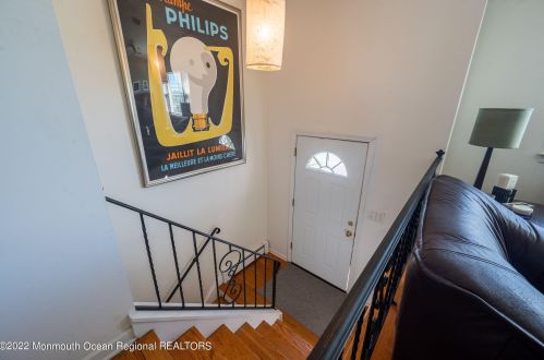 403 Newark Ave, Point Pleasant Beach NJ 08742-4141 exterior