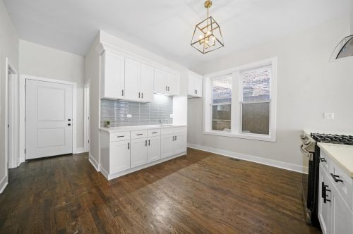 6511 Peoria St, Chicago IL 60621-1907 exterior