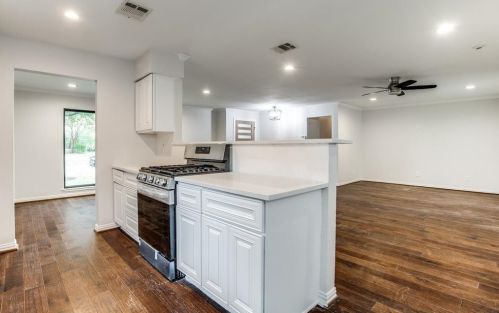 2647 Beechmont Dr, Dallas TX 75228-4224 exterior