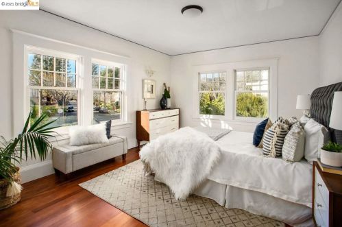 3301 Claremont Ave, Berkeley CA 94705-2710 exterior