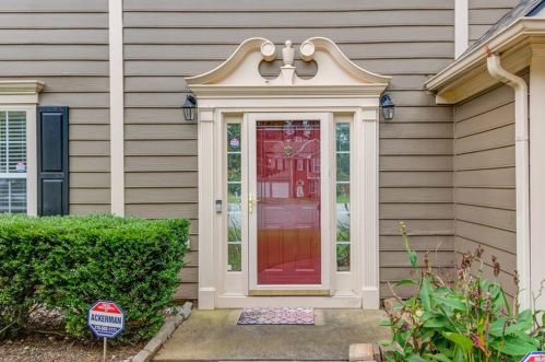 2740 Dominion Walk Ln, Lithonia GA  30078-7342 exterior