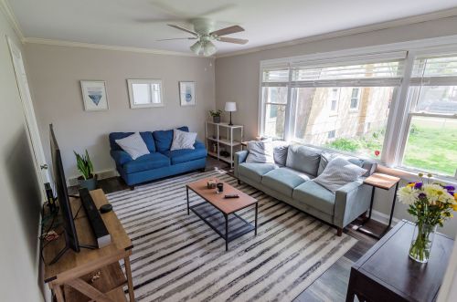 5010 Moody Ave, Chicago IL  60630-1806 exterior