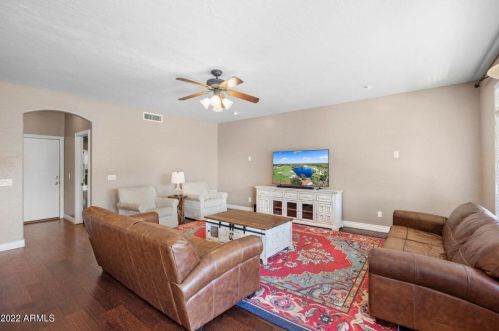 5021 Ivanhoe St, Chandler AZ 85226-2078 exterior