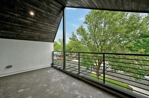 1807 Collier St, Austin TX 78704-2911 exterior