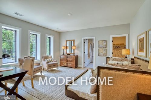 1100 Balls Hill Rd, Mc Lean VA 22101-2039 exterior