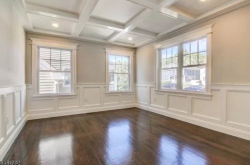 30 Elmwood Dr, Livingston NJ  07039-2205 exterior