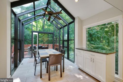 11601 Magruder Ln, Rockville MD 20852-4369 exterior