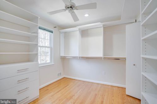 617 Azalea Dr, Rockville MD 20850-2010 exterior