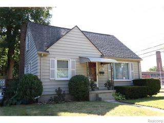 504 Gardendale St, Detroit, MI 48220-2403