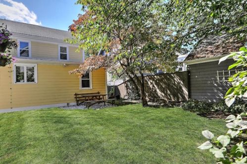 136 9th St, Providence RI 02906-2931 exterior