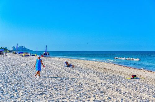 1190 Egrets Walk Cir, Naples FL 34108-2471 exterior